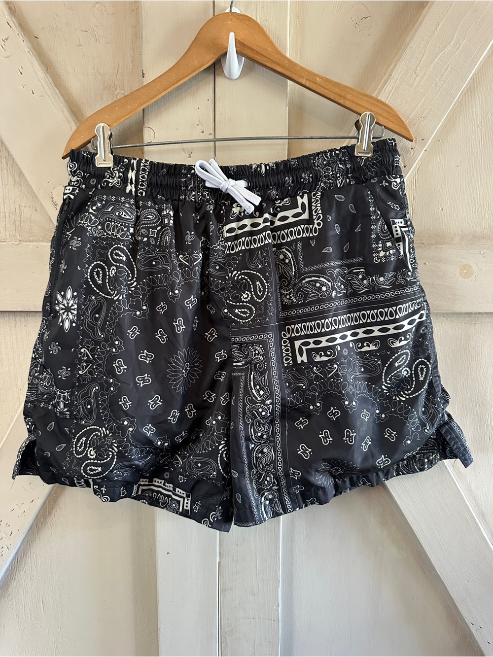 Maison Article Black Bandana Print Swim Trunks Shorts Size Large